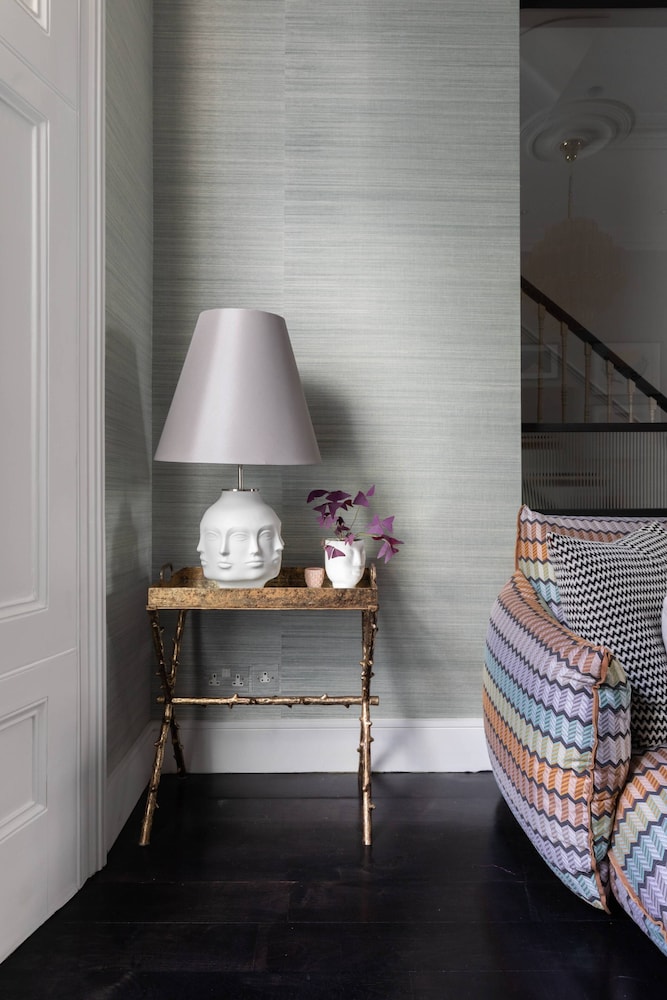 Westbourne Park Road XVI by Onefinestay