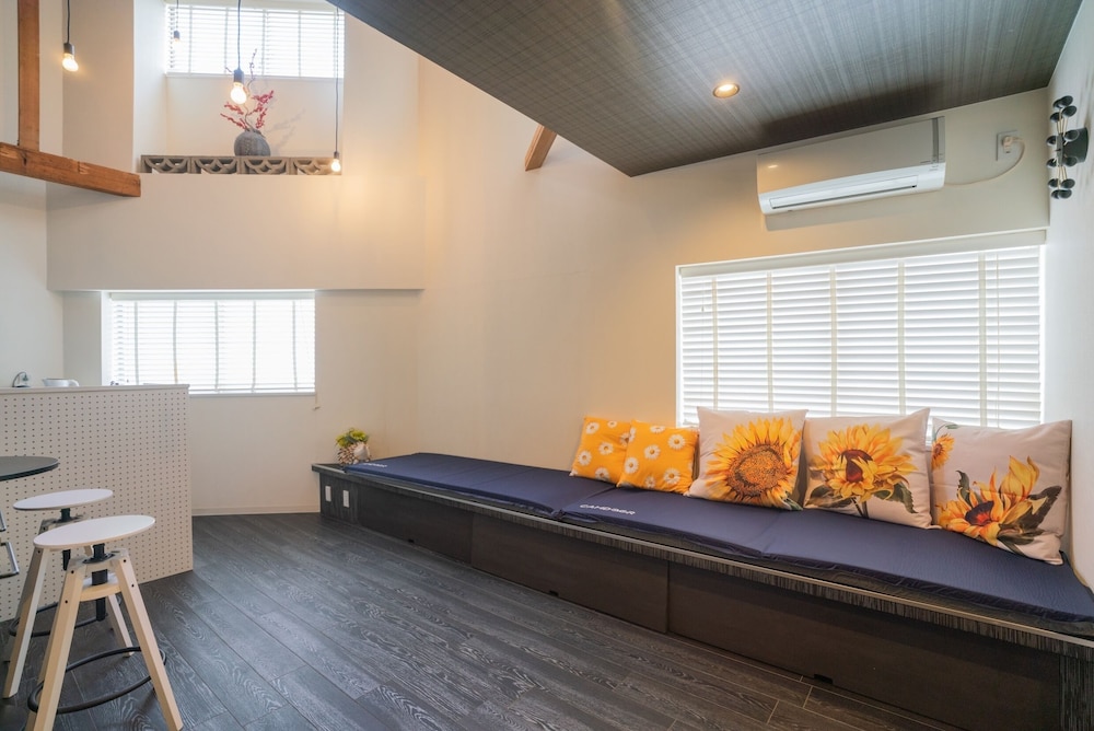New open Sunflower
