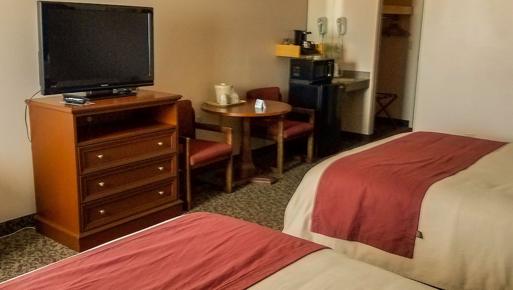 Iveys Motor Lodge Houlton