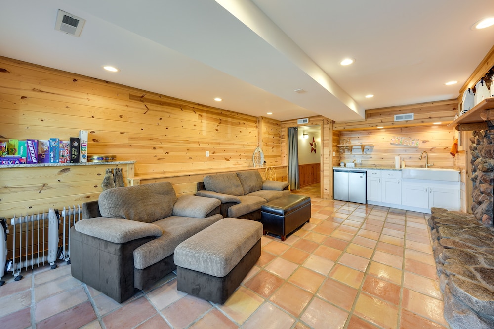 Waterfront Fox Lake Vacation Rental w/ Fire Pit! - Property Image 25