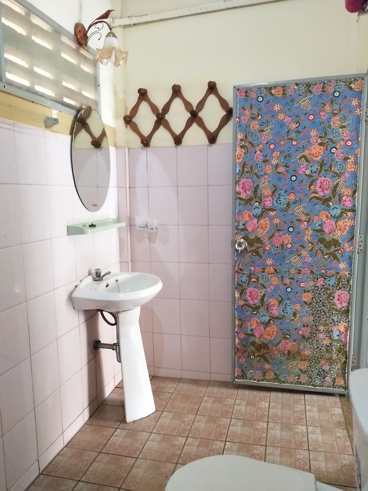 Casamarina Guest House