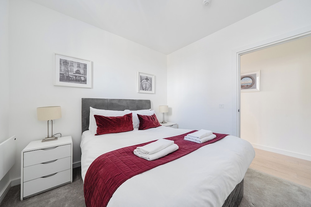 Roomspace Apartments -Caroline Street