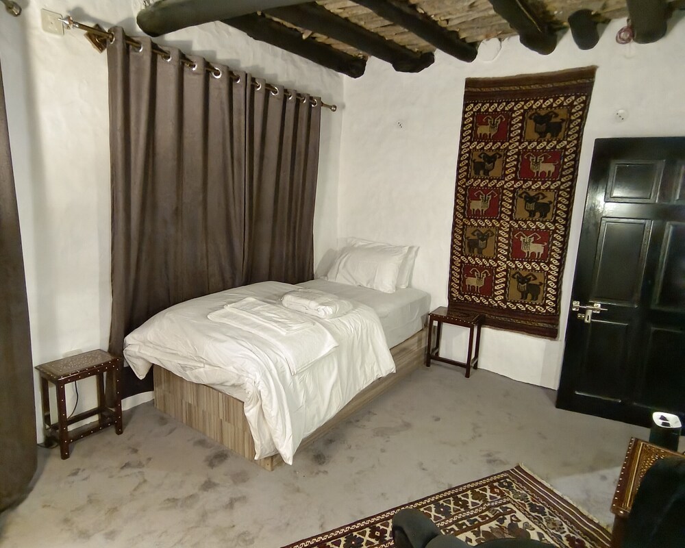 2 Bed Chalet - Yasam Cloud Nine And a Half Hunza view 5