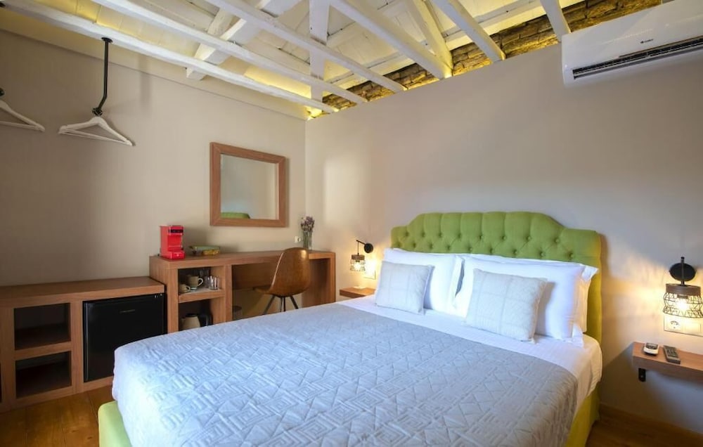 Metis Athens Suites