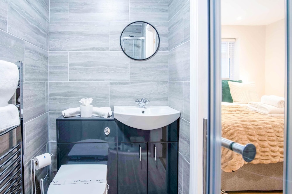 Seascape Retreat - 3 Bedroom Flat - Porthcawl