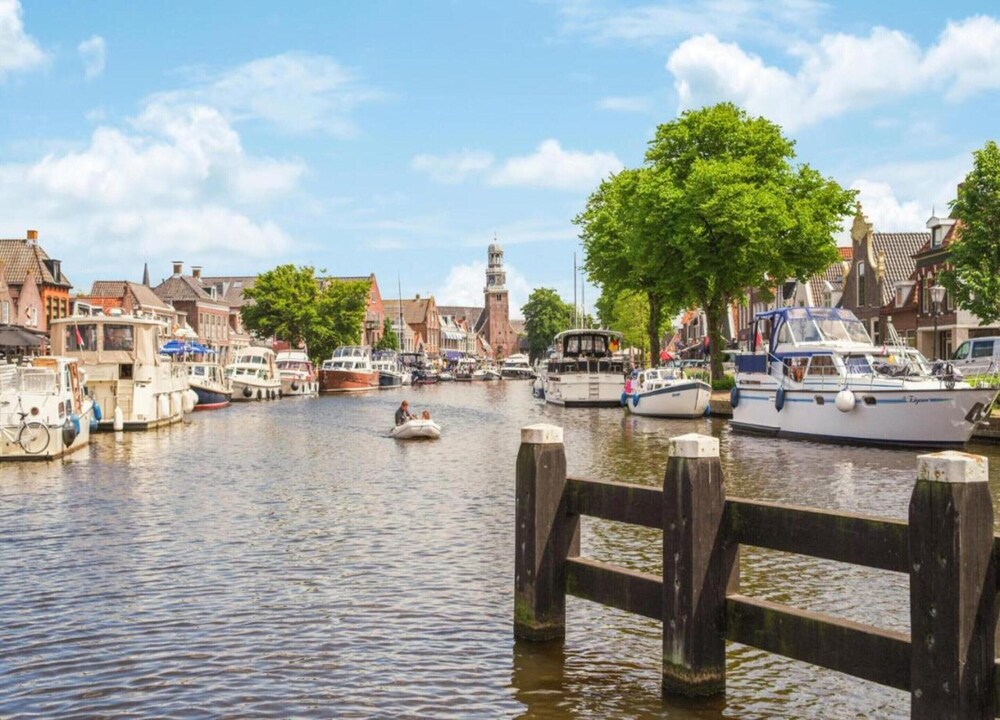 Waterfront Retreat, Friesland
