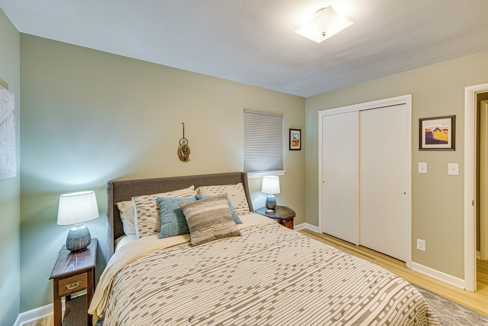 Near Dtwn Harrisburg: Stylish Home w/ Patio & Yard