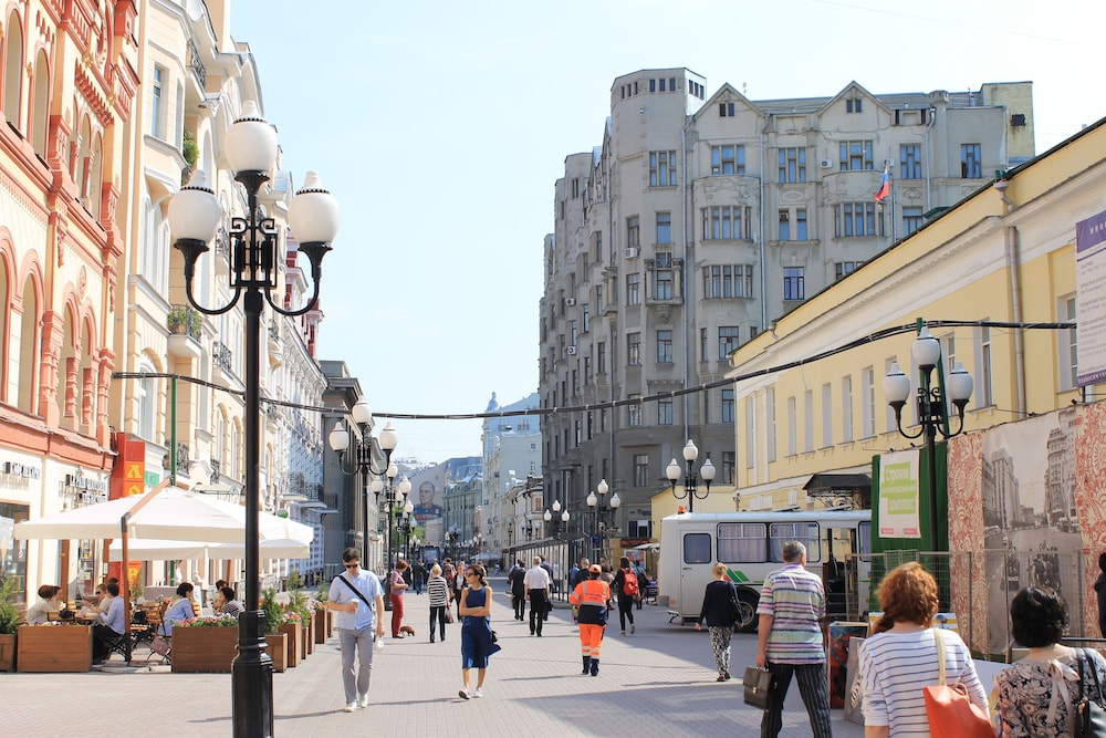 Landmark City Hotel - Hostel
