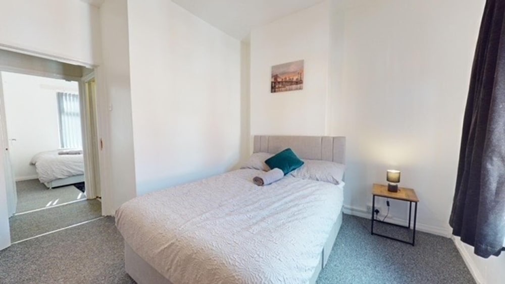 Sleeps8-familyfriendly-freeparking-10mtoetihad