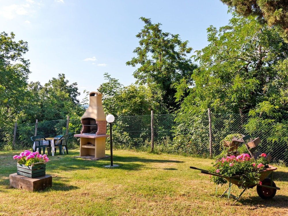 Countryside Home in Arezzo With Pool photo 3