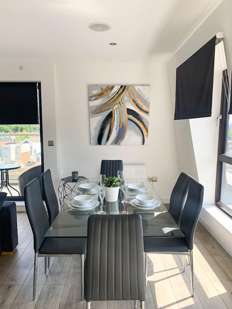 Morland House Apartments