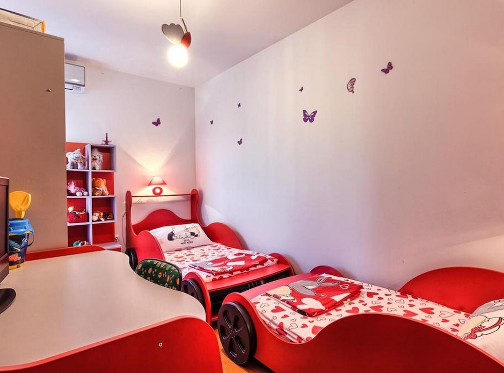 Luxury Apartment Okrug Gornji With Sea View and Pool
