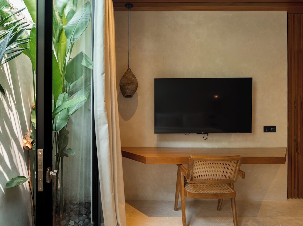 Blacksand Villas Echo Beach