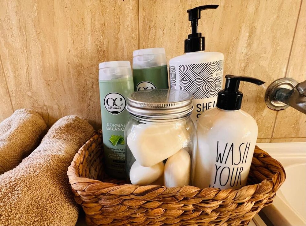 Blue Wren Barn Huge Spa - Country Escape