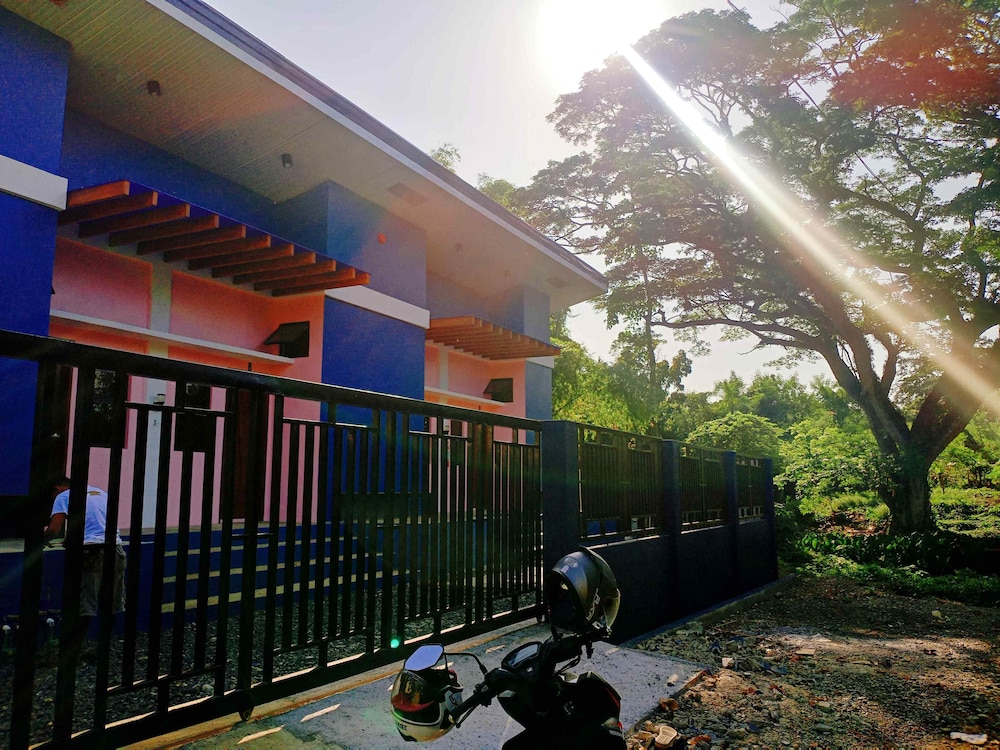 Amwani Azure