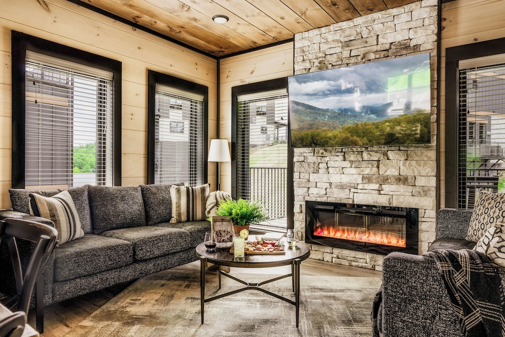 Smith Creek Reserve Luxury Cabins