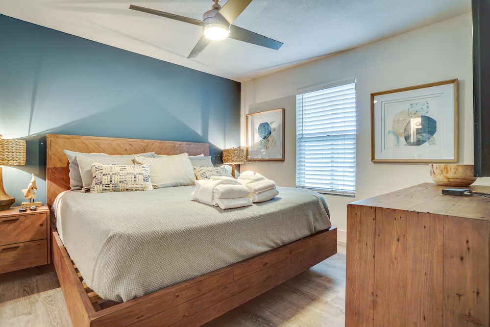 Pelican Beach Resort by Panhandle Getaways