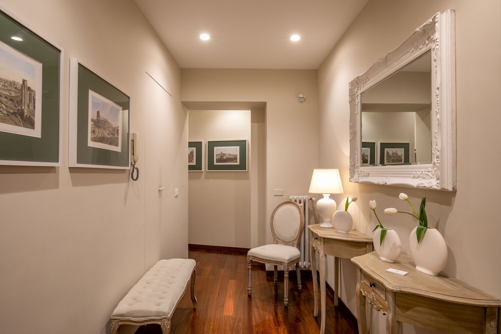 Avignonesi Suites - Domus Collection