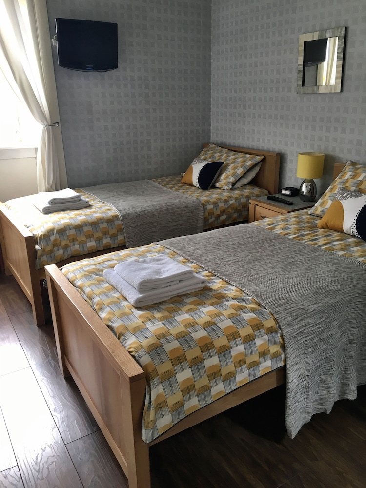 Dalmore Lodge Guest House
