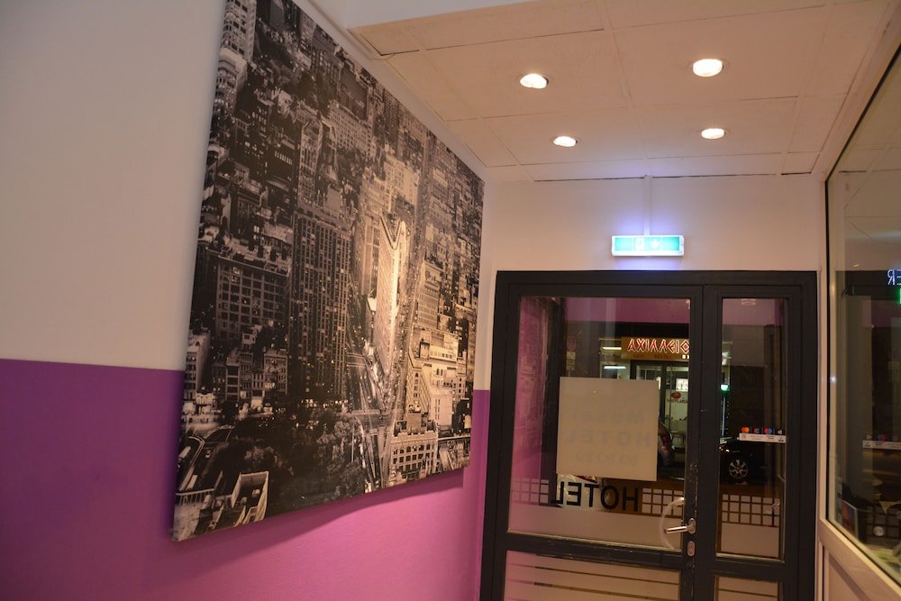 Frankfurt Vacations - Mosel Hotel Frankfurt - Property Image 25