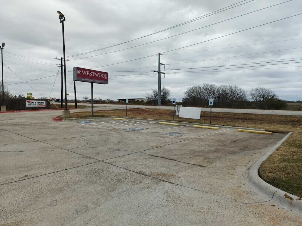 Westwood Inn Extended Stay by OYO Gonzales TX