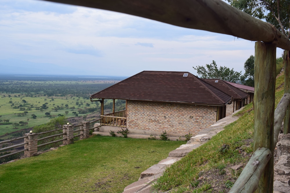 Rift Valley Game Lodge view 4