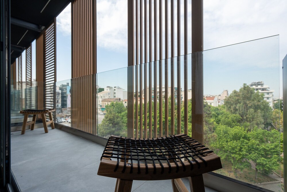 LIV Athinum 1 - Luxury Apartment 4B