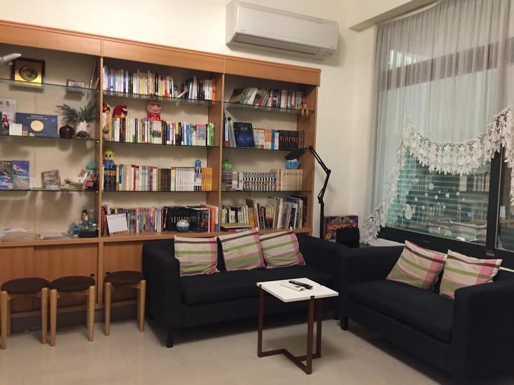 Amicasa Guesthouse