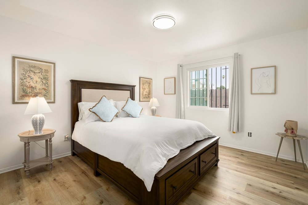 Lanzit Bnb - 35 Percent off June Low Fees
