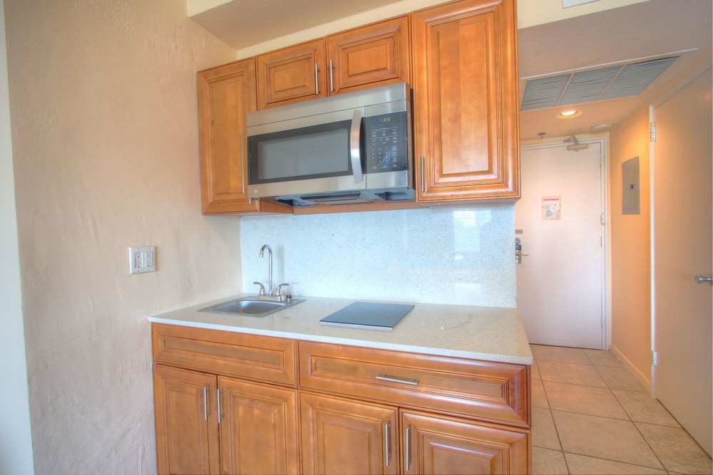 Private Apartments at the Casablanca