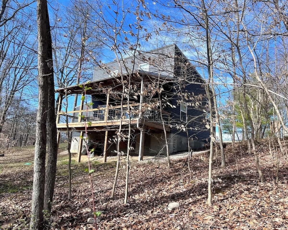 The Treetop Retreat Family Getaway in Scenic Hocking Hills