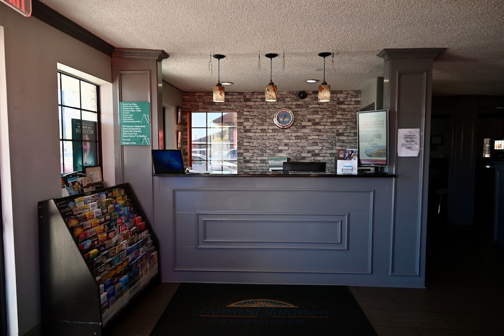 Howard Johnson by Wyndham New Braunfels view 4