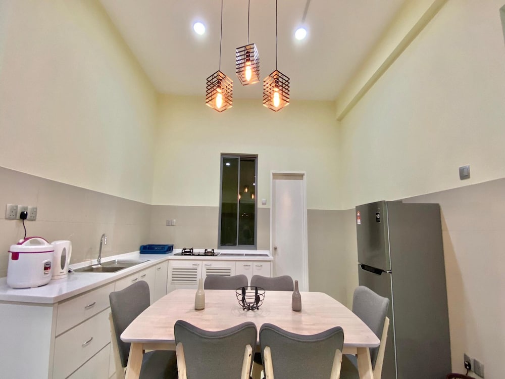 Capital O 90986 The Loft Residences photo 6