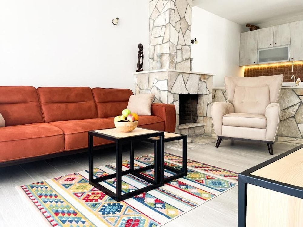 Cozy Karuc Home
