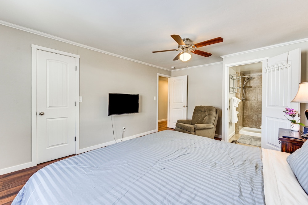 Flagstaff Home w/ Grill: 3 Mi to Historic Downtown