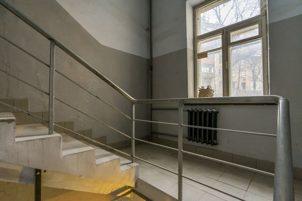 KievApts Sofievskaya 18