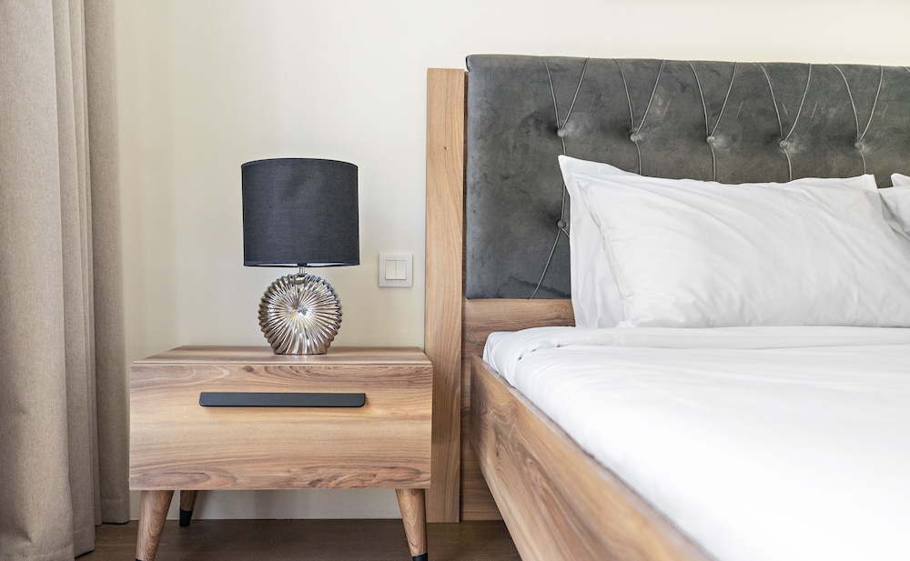 WelHome - Luxury Living in Dubai's City Walk Building 5
