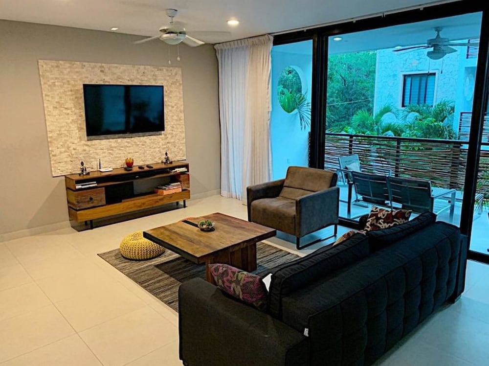 Ultimate Style And Luxury 2 Bed With Bikes- ENCANTO OESTE 201- By Salt-Kisses
