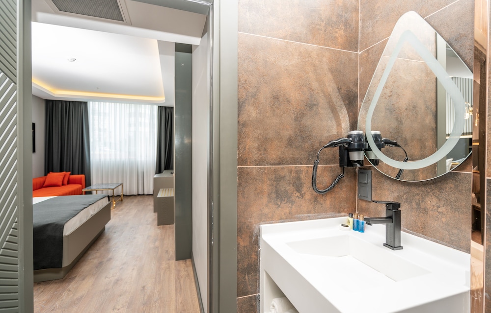 216 Ruby Süit - Image 18