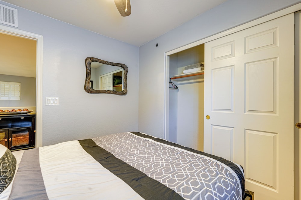 Spacious Family Oasis in Cave Creek!