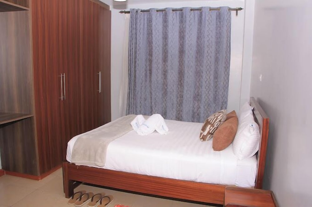 Lux Suites Bida Furnished Apartments