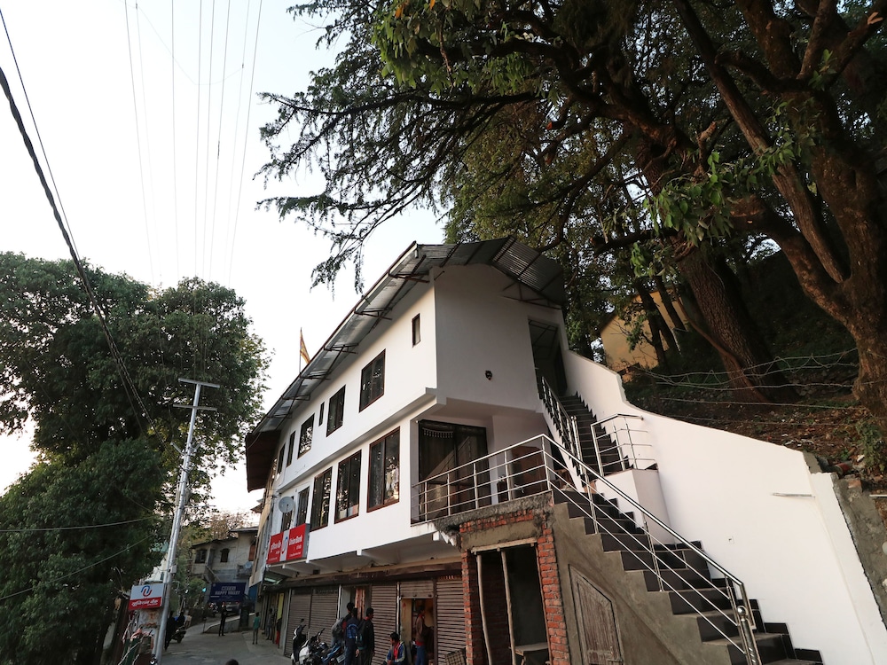 Dehradun Vacations - OYO 13673 Home Luxury 1RK Happy Valley - Property Image 12