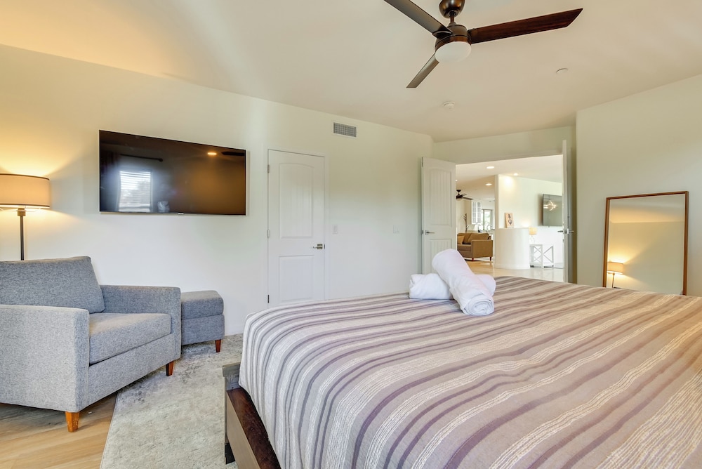 Private Paradise Valley Oasis: Hot Tub, Large Yard