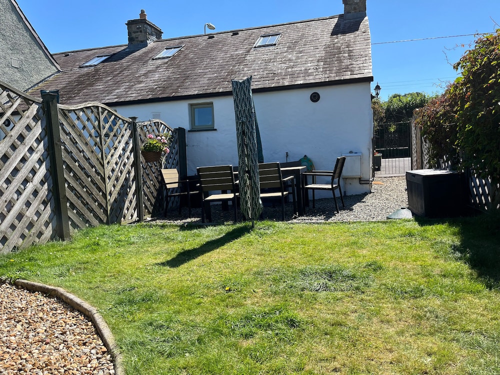 End Cottage