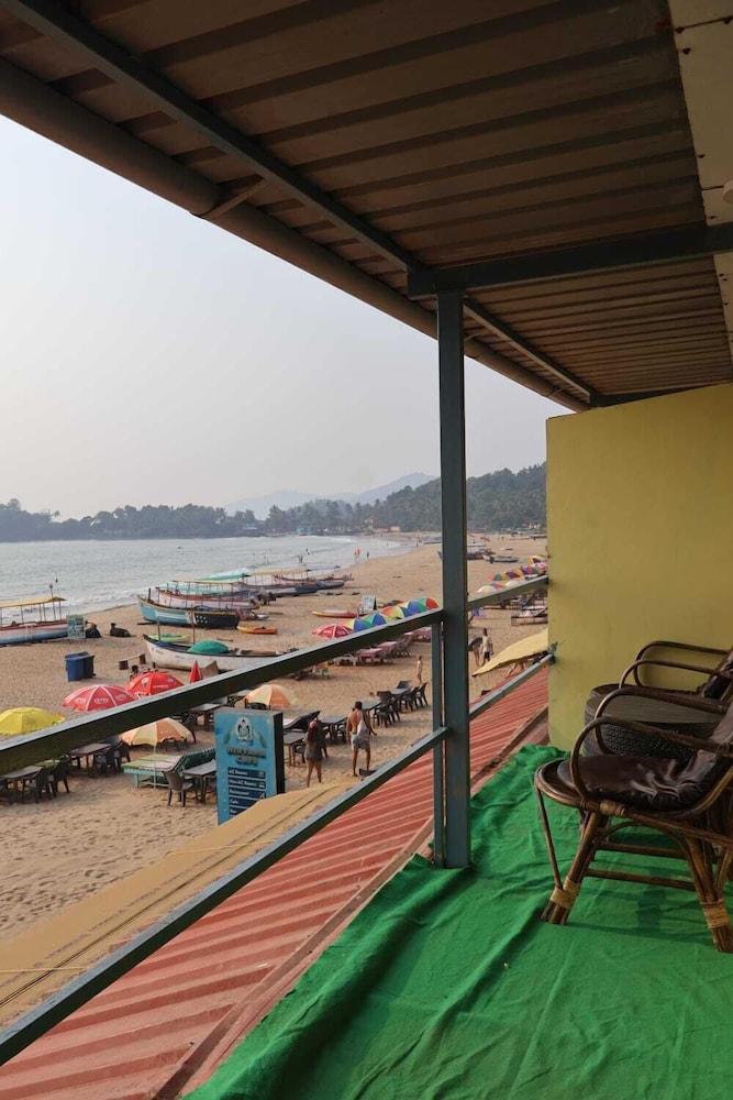 Nirvana Beach Cottages