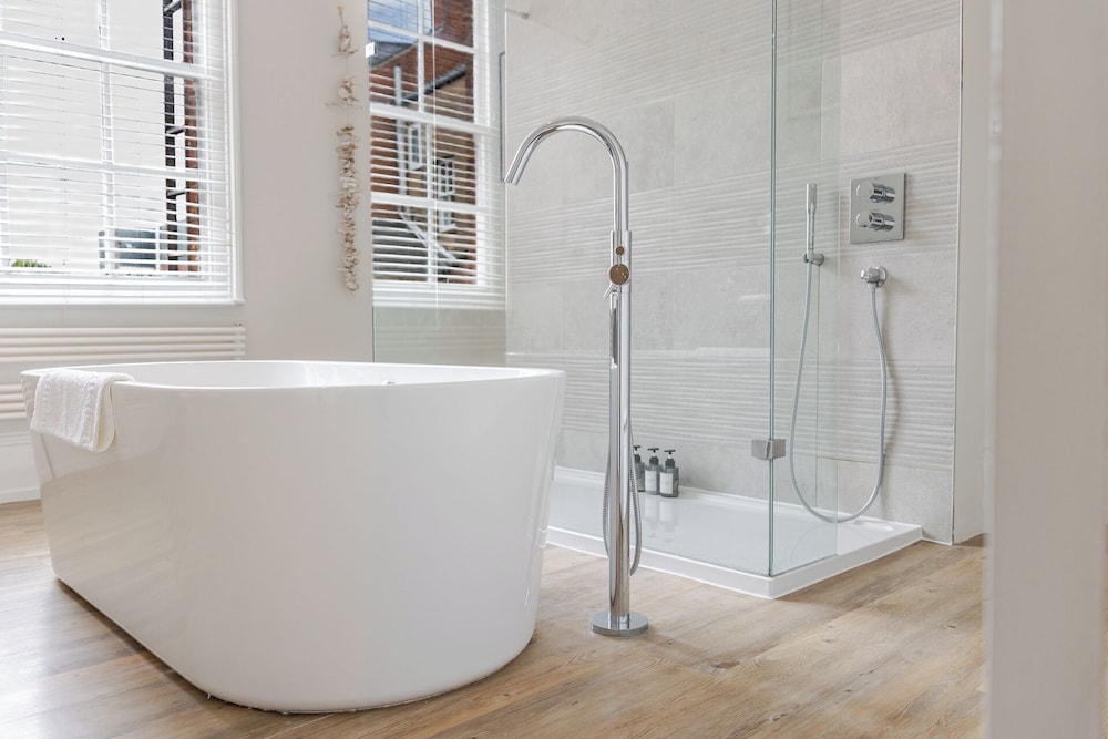Stylish 5BD Townhouse in Leamington Spa