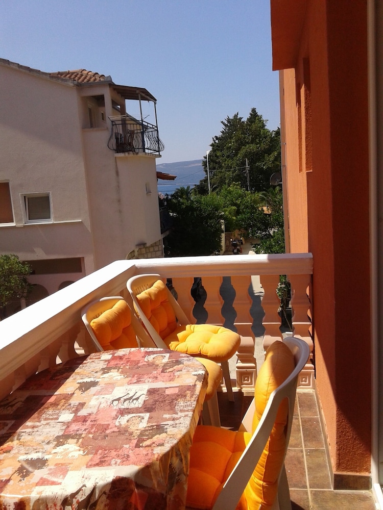 Apartments Tasija