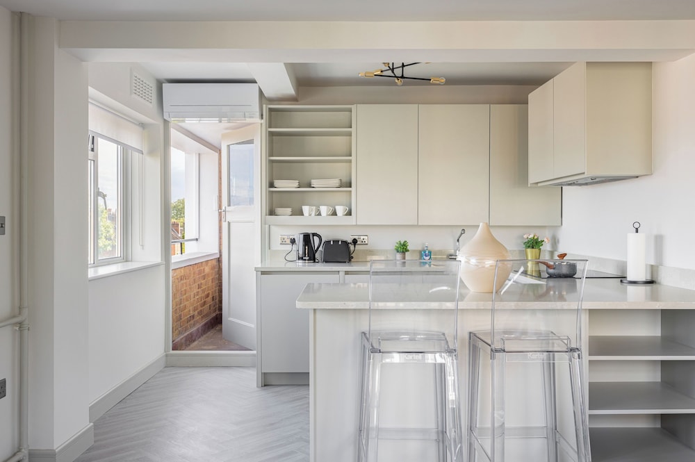 Lux Regents Park 2 bed 2 Bath Penthouse With AC