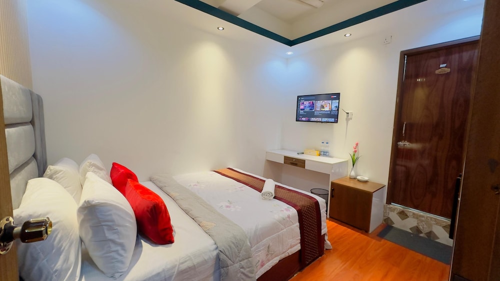 Rezala Sweet Home Uttara