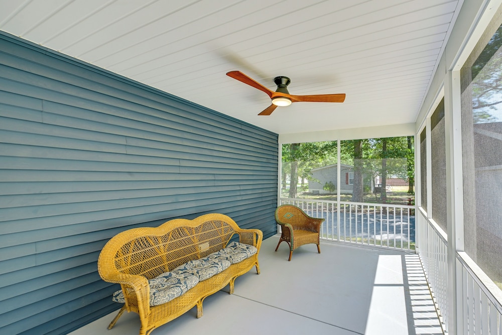 Coastal Comfort: Rehoboth Beach Getaway w/ Porch!